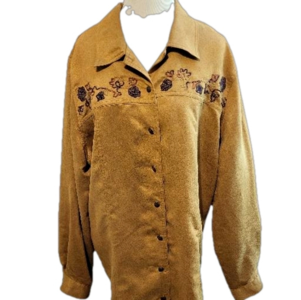 Light Tan Long Sleeve Button-Down Shirt in a size 1X